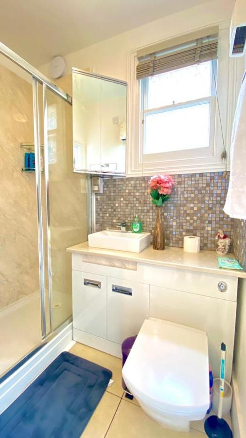 Modern And Cosy Studio Flat London Ngoại thất bức ảnh