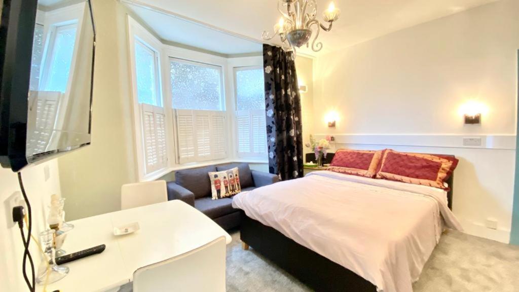 Modern And Cosy Studio Flat London Ngoại thất bức ảnh